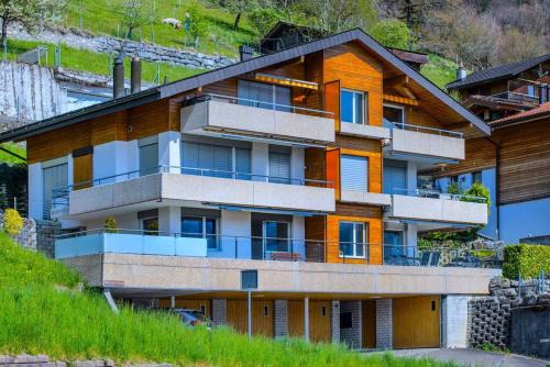 Merligen Apartment | SwissHut Stunning Views Alps Lake - Apart. Carpe Diem