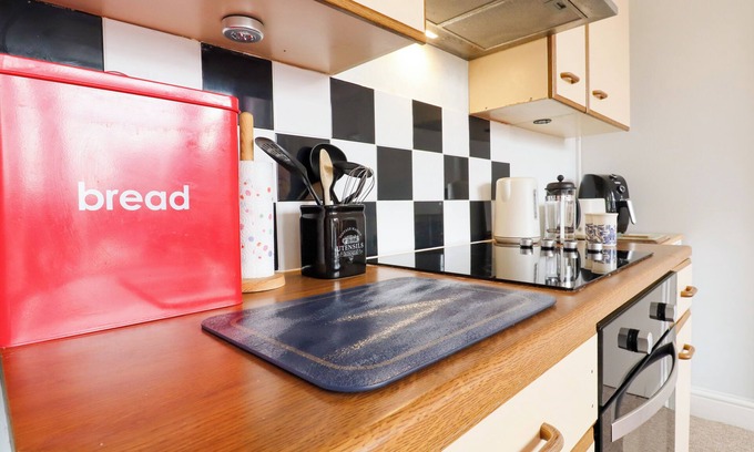 Bexhill-on-Sea Cottage | Sylvian