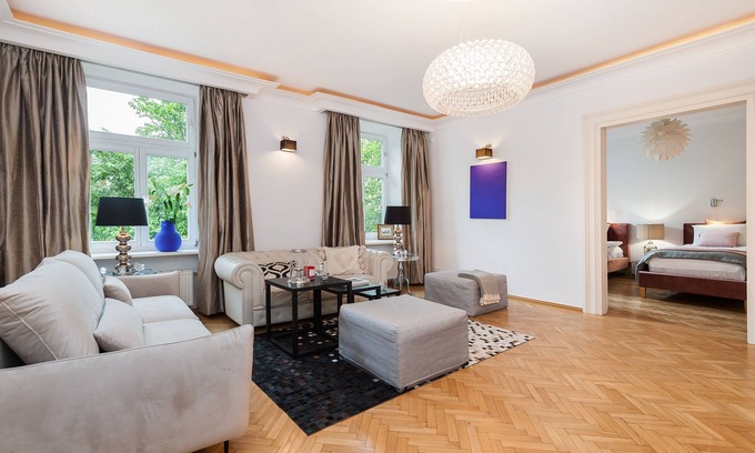 Stare Miasto Apartment | Syncret Apartment - LoftAffair