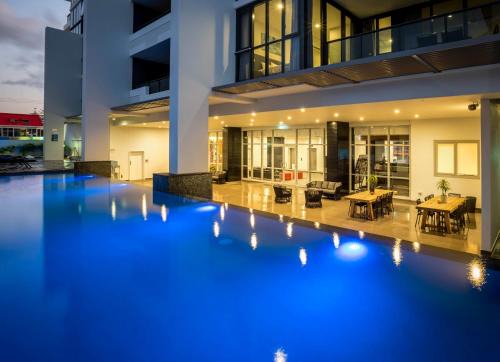 Broadbeach Apartment | Synergy Broadbeach - Official