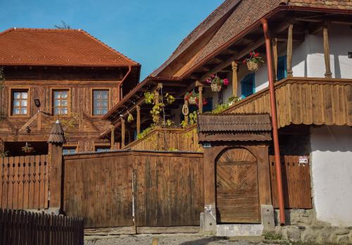Siclod Ski Chalet | Székelyföld ,Siklódi Kő Vendégház, Tornácosház