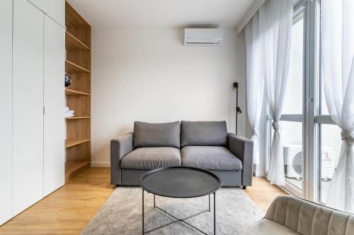 Katowice Apartment | Szurmana Modern Studio by BookingHost