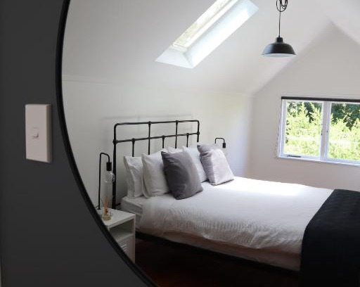 Te Puna Apartment | T H E B A R N Boutique Accomodation