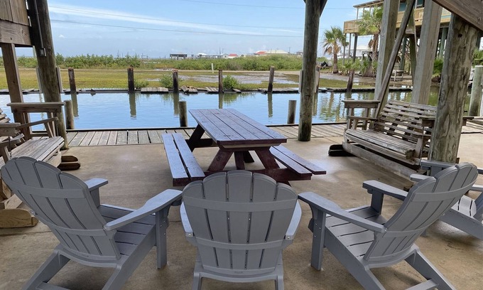 Golden Meadow House | T-Pauls - Boat Access - Island Realty