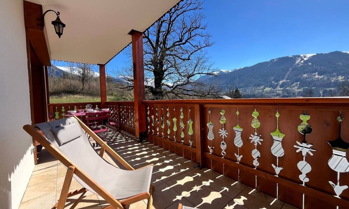 Samoens Apartment | T2 Apartment with Terrace and Parking, Family-Friendly