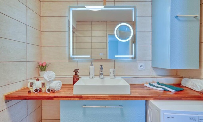 Vitry-sur-Seine Apartment | T2 LUXE proche PARIS TERRASSE PARKING PRIVE