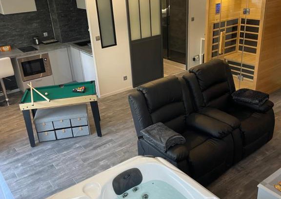 Quartier Croix-Daurade Apartment | T2 rénové, jaccuzi, sauna, sièges massants, jardin, parking, métro