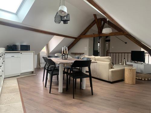Bagneres-de-Bigorre Apartment | T3 Kokon Lumineux & Chaleureux, Parking, Climatisation