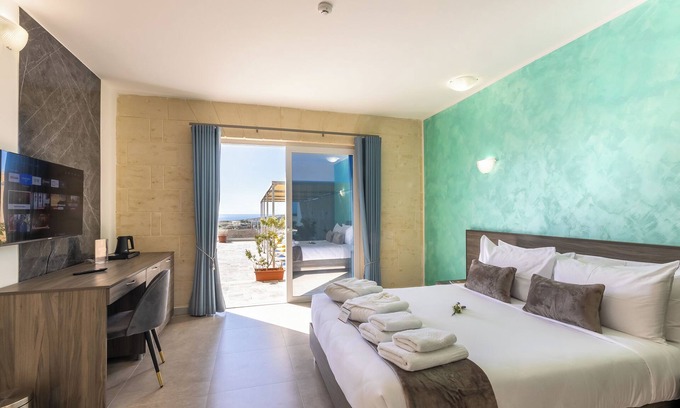 Xewkija Hotel | Ta'Battista B&B & Pool - Wied il-Mielaħ, IX-XEWKIJA, GĦAWDEX, Malta