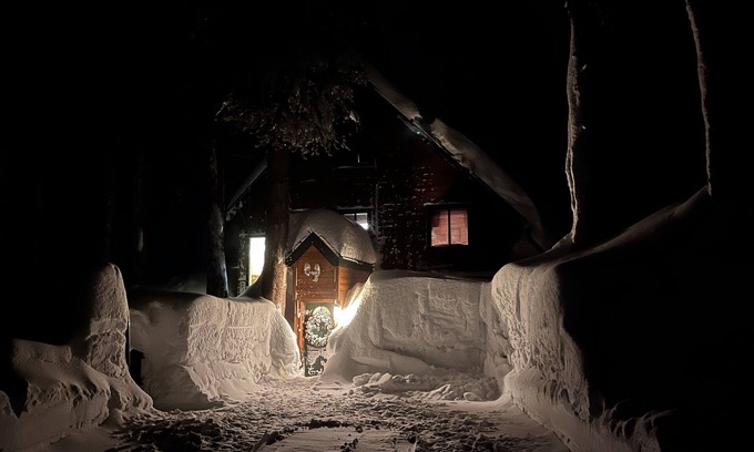 Serene Lakes Cabin | Tahoe Calm — Serene Lakes Waterfront Cabin