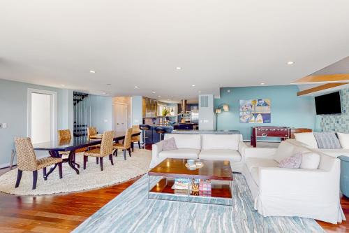 Herald Harbor House | Taids Inn