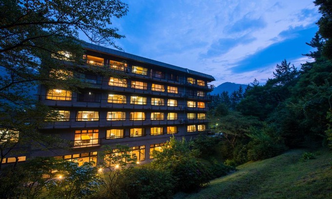 Atsumi Hotel | Takamiya Bettei Kuon