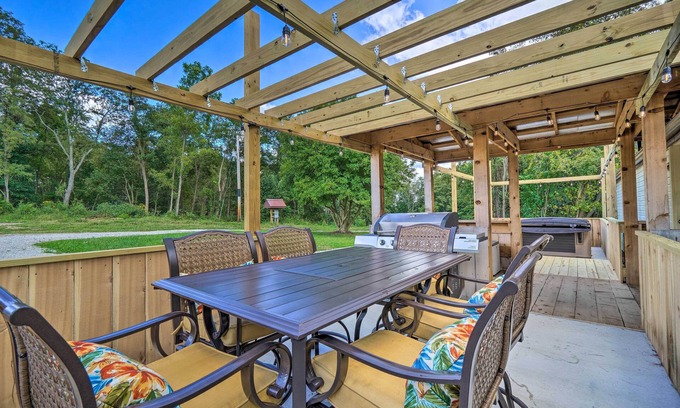 East Fultonham House | 'Take 5 Relax, Rest, Refresh' with Yard & Pond!