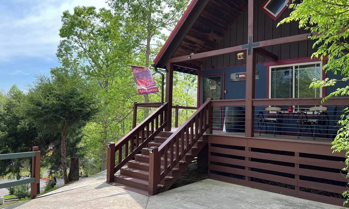 Hilham Cabin | Talley's Cabins And Breakfast By Dale Hollow Lake. Right Where You Want To Be!