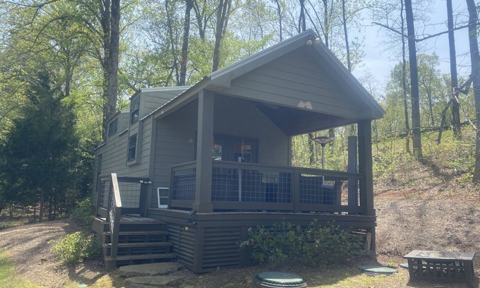 Dadeville Cabin | Tallyho Tiny Home on Lake Martin