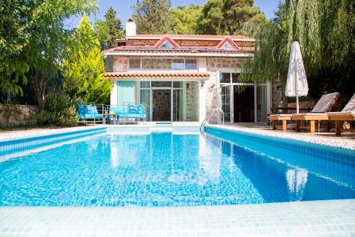 Sarıbelen Villa | Tam Korunaklı Villa Kaputaş 4