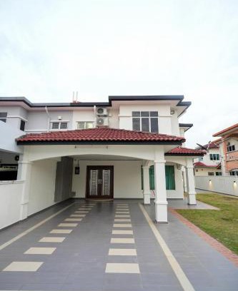 Tanjung Karang House | Tanjong Karang,(10minutes to sekinchan) Semi D/up to 14 pax+