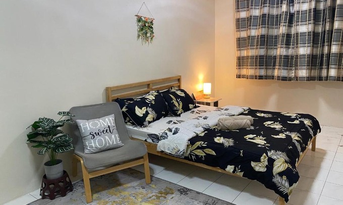 Hulu Selangor House | Tanjung Hijau Homestay - FREE wifi - 2ndFloor - 4 bedrooms