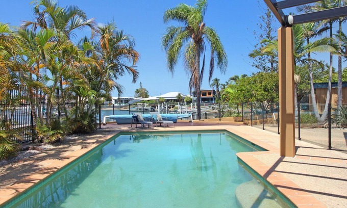 Mooloolaba House | Tarcoola 41 home by the beach