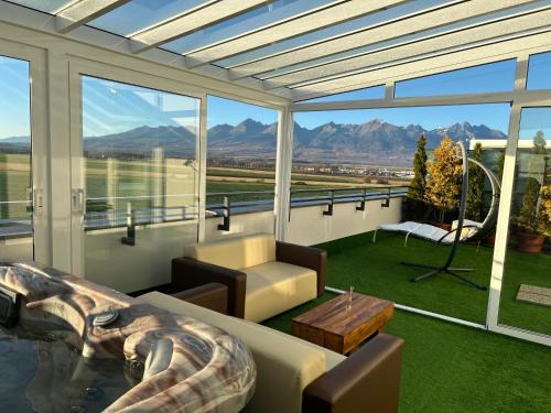 Poprad Apartment | Tatra billetee apartmán s luxusným výhľadom na VysokéTatry a súkromným wellness