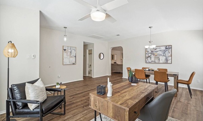 Sachse House | TCH - Spacious 4bd/2ba home in Sachse with Office