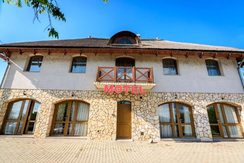 Velence Hotel | Tekergő Motel és Étterem