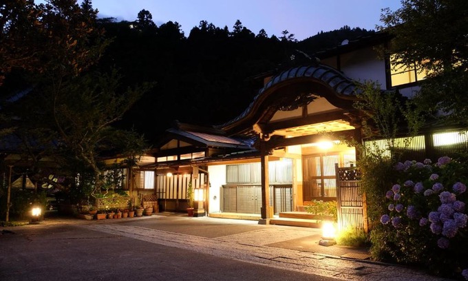 Minobu Hotel | Temple Lodging Shukubo Kakurinbo
