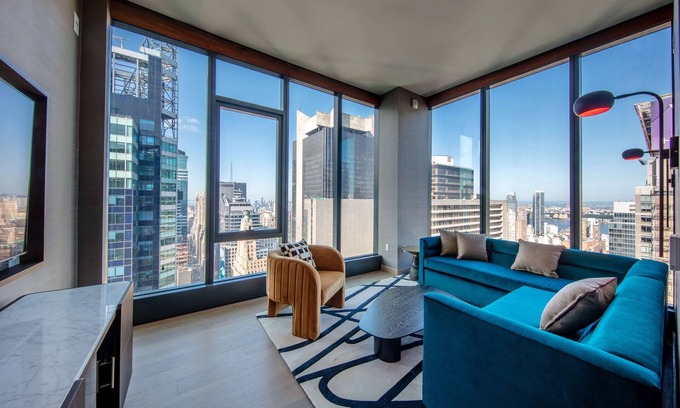 Central New York City Hotel | Tempo by Hilton New York Times Square