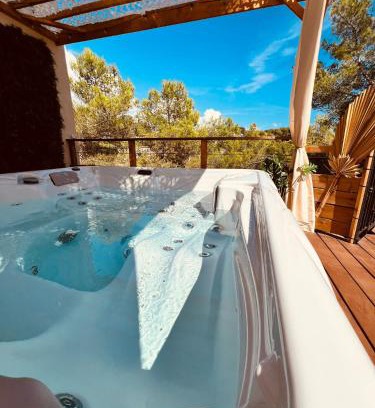 Cantaron Other | Tente Lodge spa MFG chez C&C