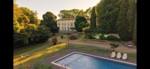 Salleles-d'Aude Apartment | Terrasse avec vue Domaine Viticole