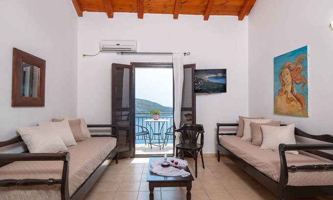 Itilo House | Thalia - 1 bedroom stone built traditional apartment