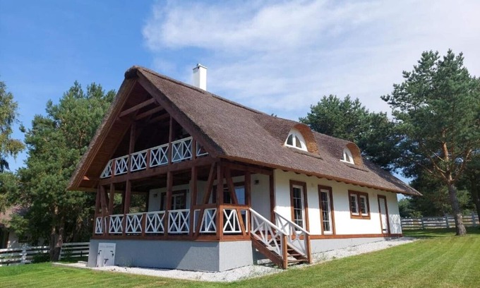 Gardna Wielka House | Thatched vacation home in Gardna Park