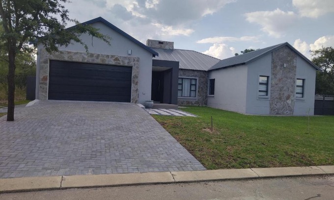 Mookgopong House | The 314 Euphoria Golf Estate