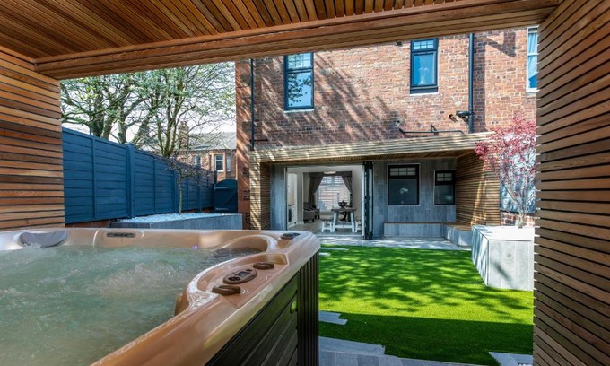 Prestwick House | The Alexander - Donnini Deluxe