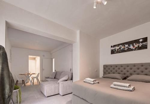 Stratum Apartment | The Art Gallery - Theo's Loft - By T&S