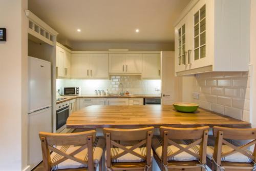 Beaumont Apartment | The Artane Self Catering