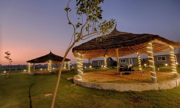 Gurugram Hotel | The Ashoka farms and Resort