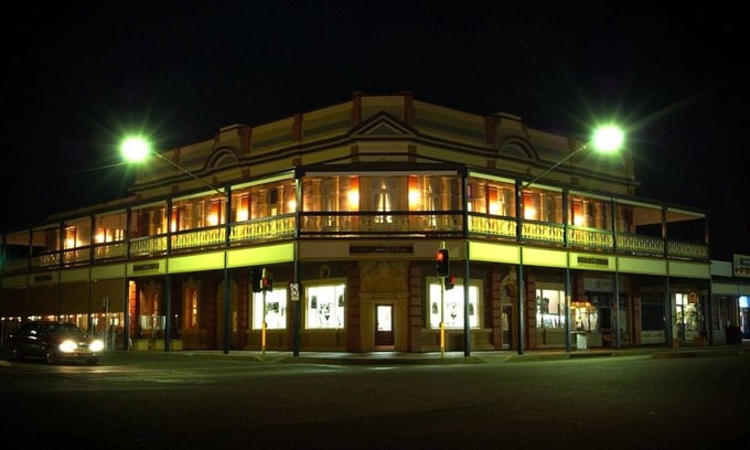 Broken Hill Hotel | The Astra Hotel