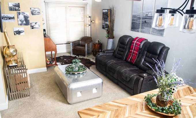 Defiance Apartment | The Aviator's Lounge