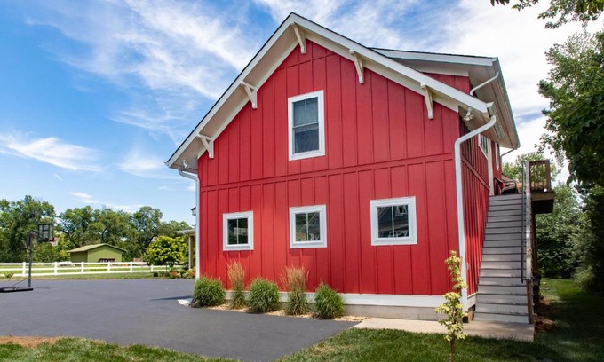 Batesville House | The Barn at Haden