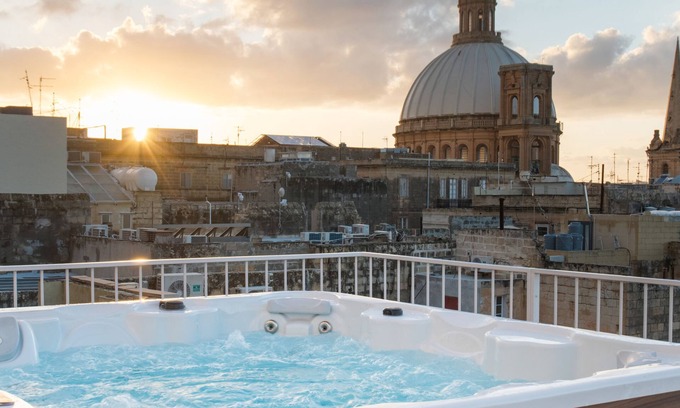 Valletta Hotel | The Barrister