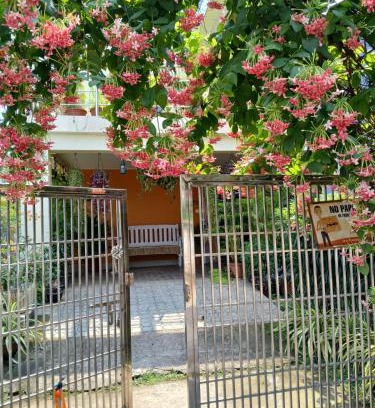Bhubaneshwar House | The Basic