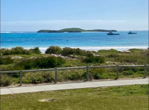 Lancelin Apartment | The Beach Haze