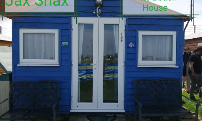 Warden Ski Chalet | The Beach Hut Home from Home in Leysdown on Sea