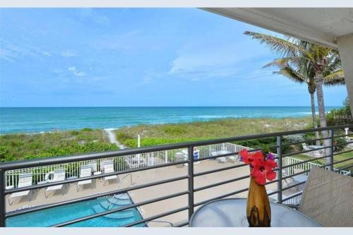 Longboat Key Apartment | The Beach on Longboat Key