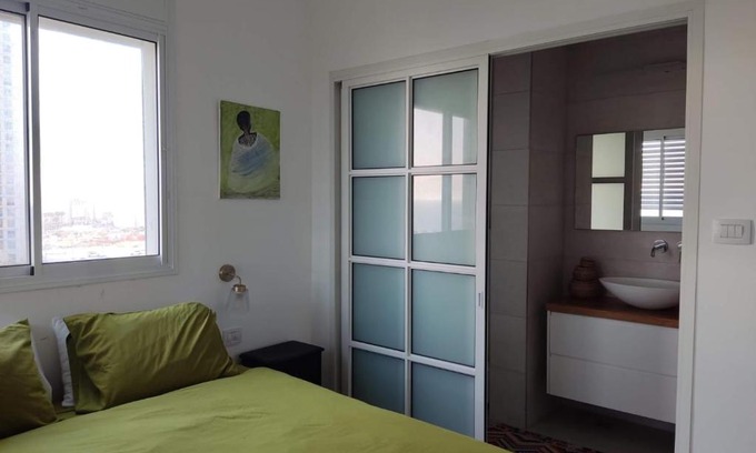 Hadera Apartment | The Beach View Apartment
