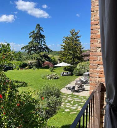 Bergamasco House | THE BERGHOUSE - LA CASA SUL CLIVO with JACUZZI