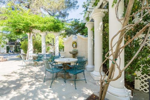 Calistoga Hotel | The Bergson, BW Signature Collection