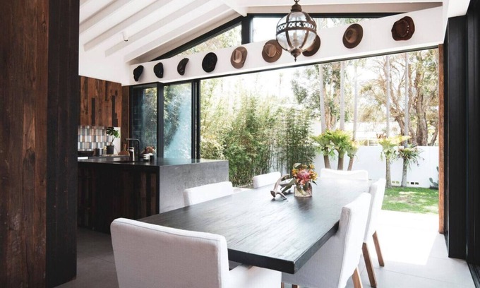 Avalon Beach House | The Black Ace Residence | Heated Magnesium Pool