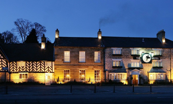 Helmsley Hotel | The Black Swan - The Inn Collection Group